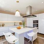 Touran Villa