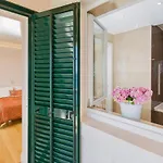 Touran Villa *